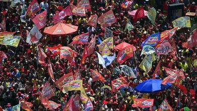 Brasil define su futuro en las calles: Lula y Flávio Bolsonaro cierran campaña con marchas