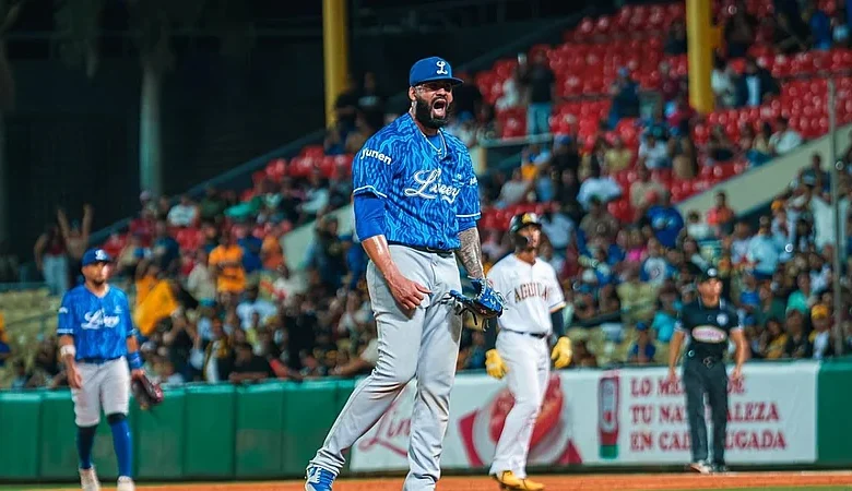 Liceo vence 6-2 a las Águilas en el Estadio Cibao con 14 imparables