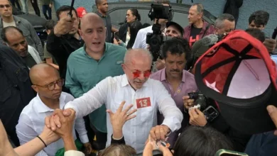 Brasil define este domingo entre Lula y Flávio Bolsonaro en un balotaje de empate técnico