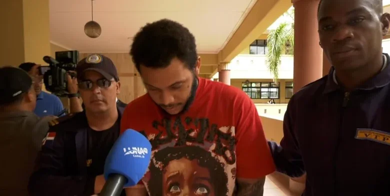 Justicia impone prisión preventiva a "Macho" tras salir del país durante proceso penal