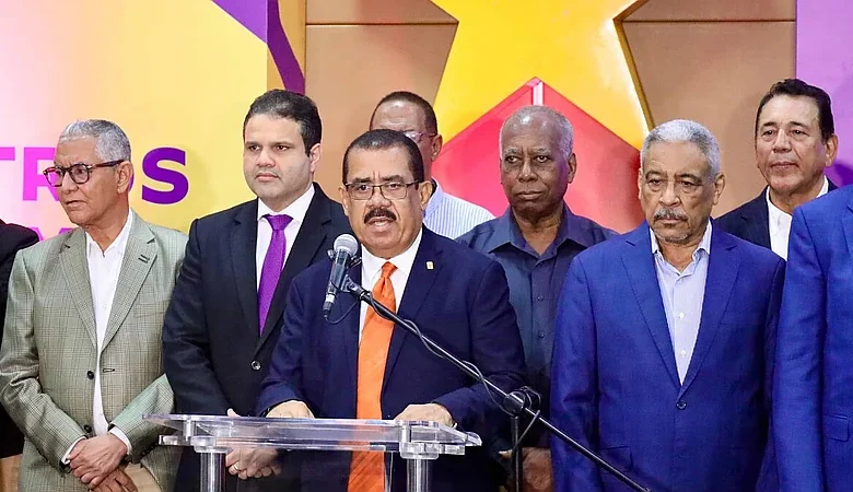 PLE alerta sobre 1.5 millones de pollos sin vender y pide al Gobierno comprarlos para programas sociales