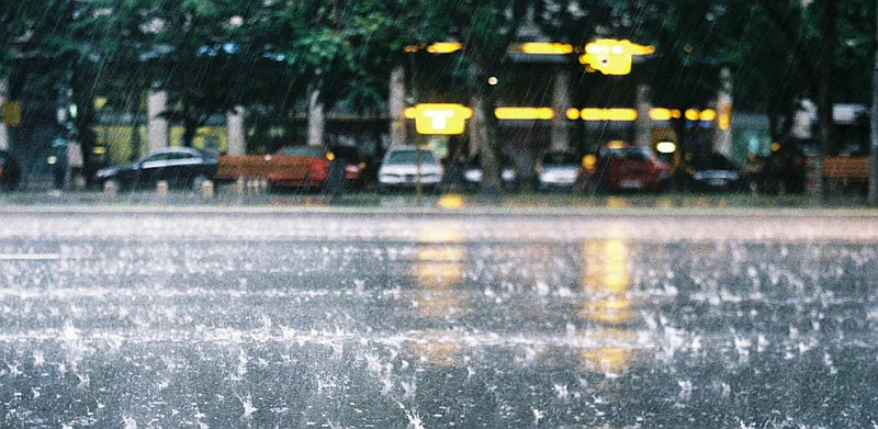 Educación suspende docencia este martes en centros vulnerables de provincias bajo alerta amarilla