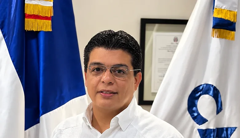 CAASD a residentes del Distrito Nacional y Santo Domingo: reporten fugas de agua para repararlas