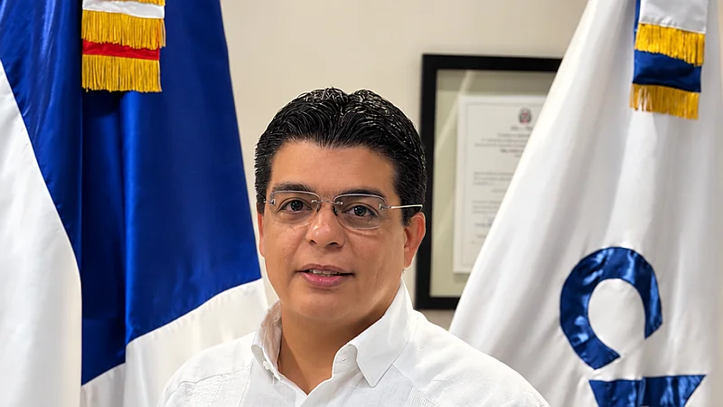 CAASD a residentes del Distrito Nacional y Santo Domingo: reporten fugas de agua para repararlas