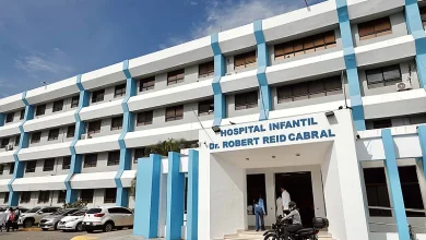 Apagón en Robert Reid Cabral obliga a pacientes a usar linternas y reprogramar citas