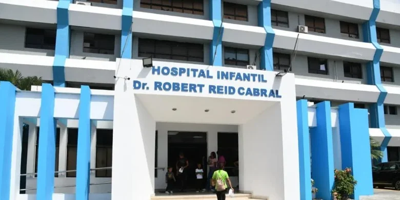 Robert Reid Cabral opera con planta eléctrica tras avería en suministro de Edesur