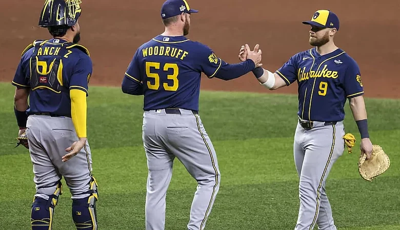 Brewers buscan esta noche la barrida 22 en la Serie Mundial