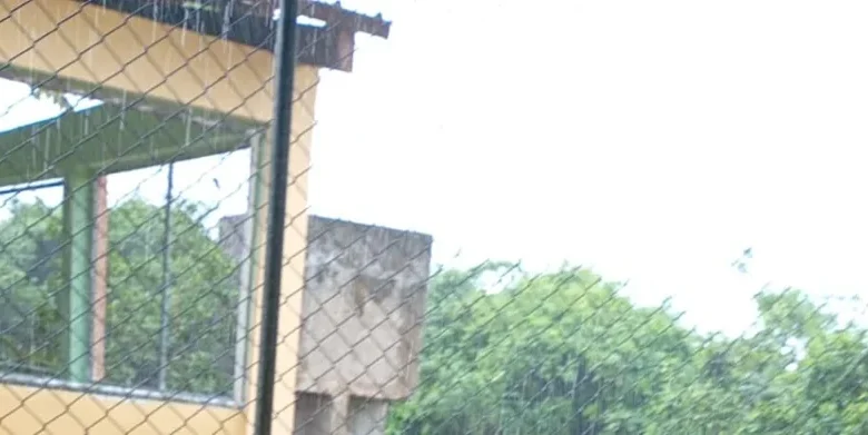Lluvias obligan a suspender docencia en escuelas de zonas vulnerables; varias provincias afectadas