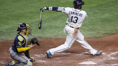 Rays evitan barrida y fuerzan quinto juego en la Serie Mundial
