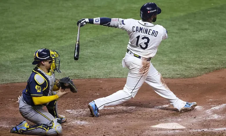 Rays evitan barrida y fuerzan quinto juego en la Serie Mundial