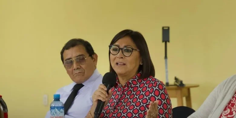 Senadora peruana busca retirar esculturas mochicas de parque por 'dañar a la niñez'