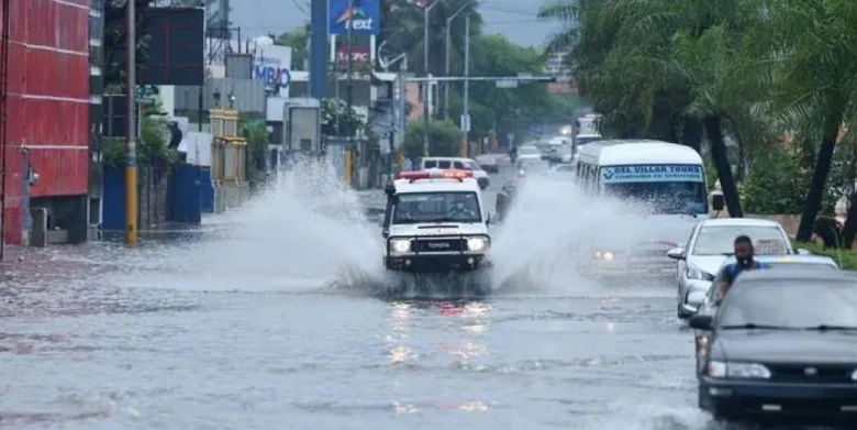 COE activa alerta amarilla en cinco provincias y verde en 17, incluida Barahona, por vaguada