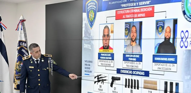 Policía ocupa 11 armas de fuego en operativos contra contrabando