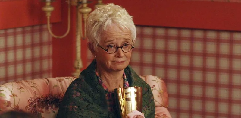 Fallece Barbara Barrie, actriz de 'La ley y el orden', a los 95 años