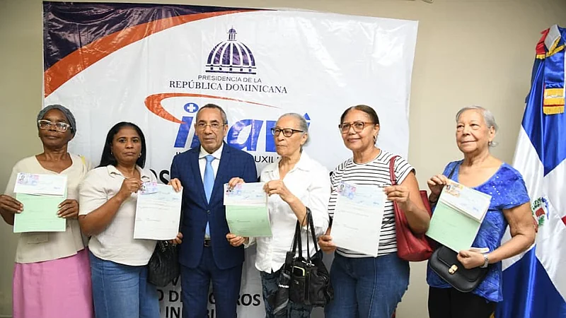 INAVI devuelve más de RD$3 millones a 800 ex servidores públicos en séptima entrega
