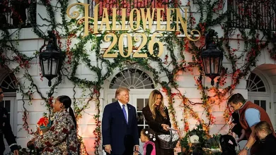 Halloween en la Casa Blanca: Trump y Melania reparten dulces a 6,000 personas