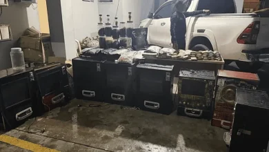Allanamiento en Capotillo deja tres detenidos y nueve paquetes de presunta marihuana