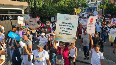 Marcha evangélica en Santo Domingo Oeste busca alejar a jóvenes de la delincuencia