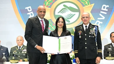 Abinader condecora al director del COE por su labor en seguridad pública